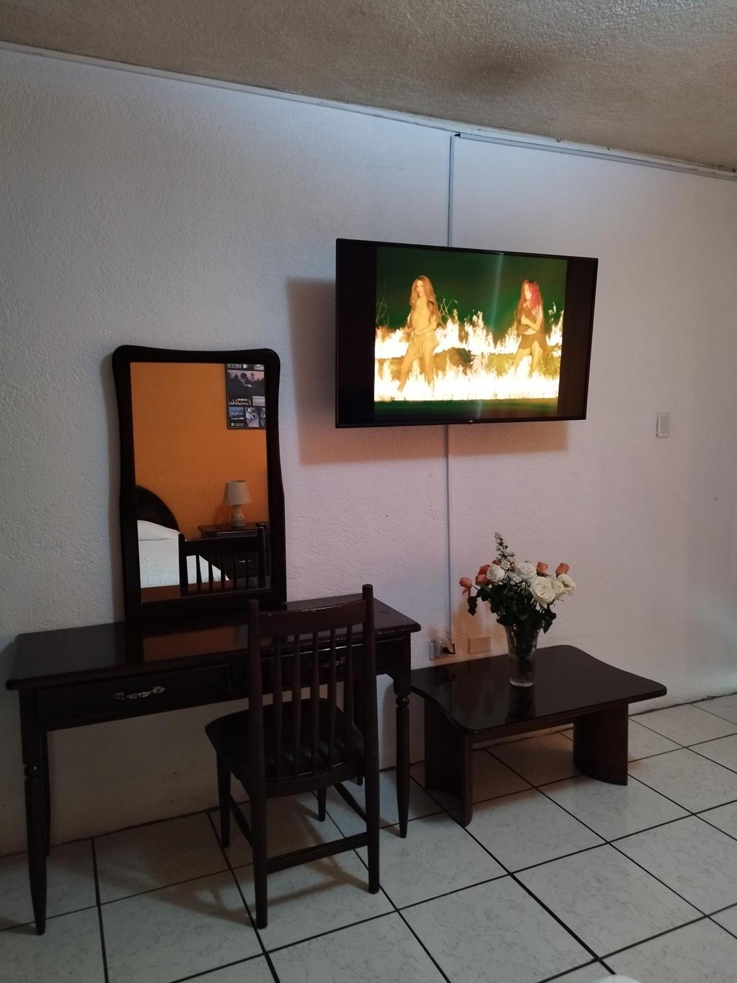 Hotel Puerta Del Sol Santo Domingo de los Colorados Eksteriør billede