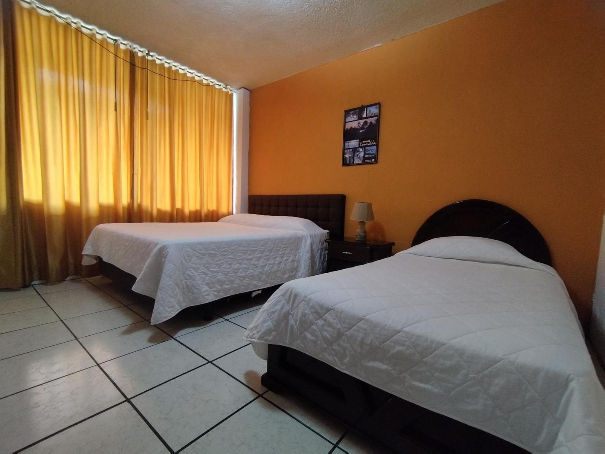 Hotel Puerta Del Sol Santo Domingo de los Colorados Eksteriør billede